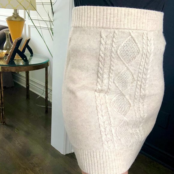 Beige Knit Skirt - Picture 2 of 4